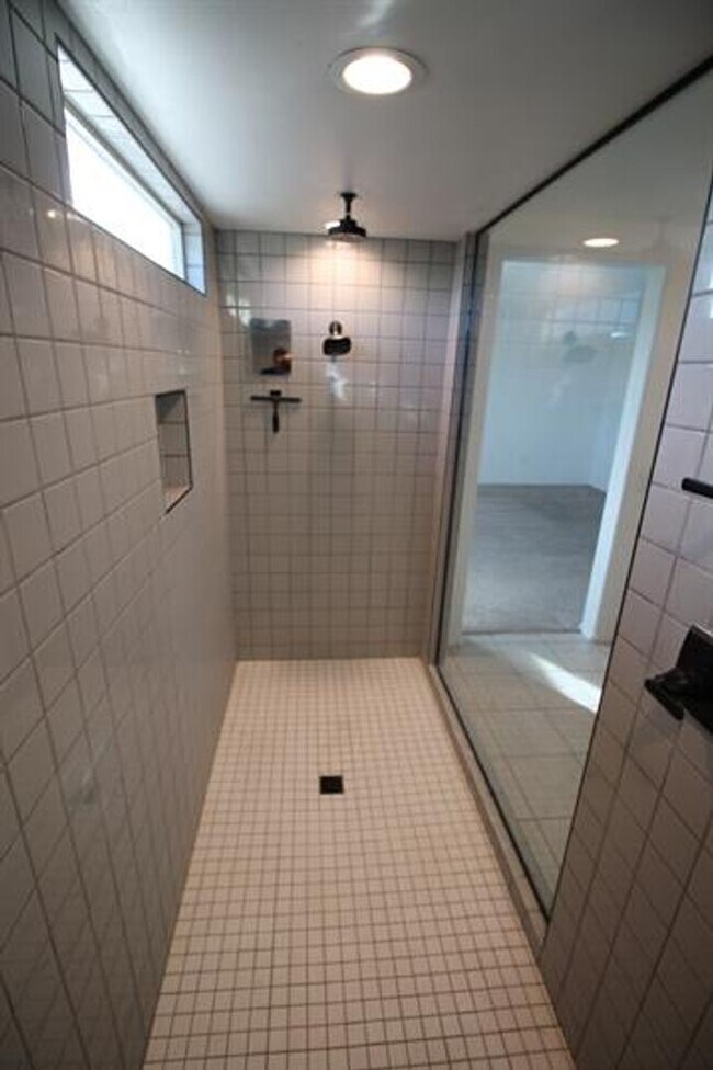 Building Photo - STUNNING 4-Bedroom + Den Home in Gladden Farms!!!!! SOLAR PANELS!!!