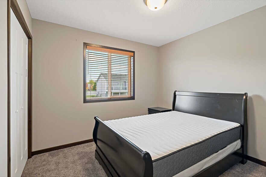 Building Photo - 7713 Lambert Cir NE