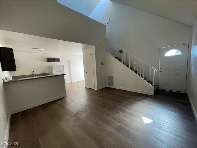 Building Photo - 5187 Greene Ln