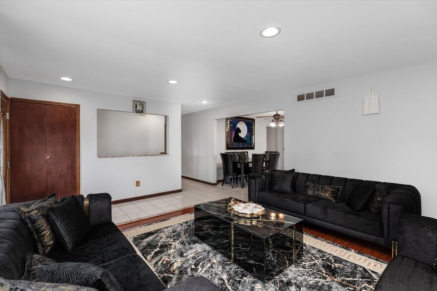 Building Photo - 37400 Hacker Dr