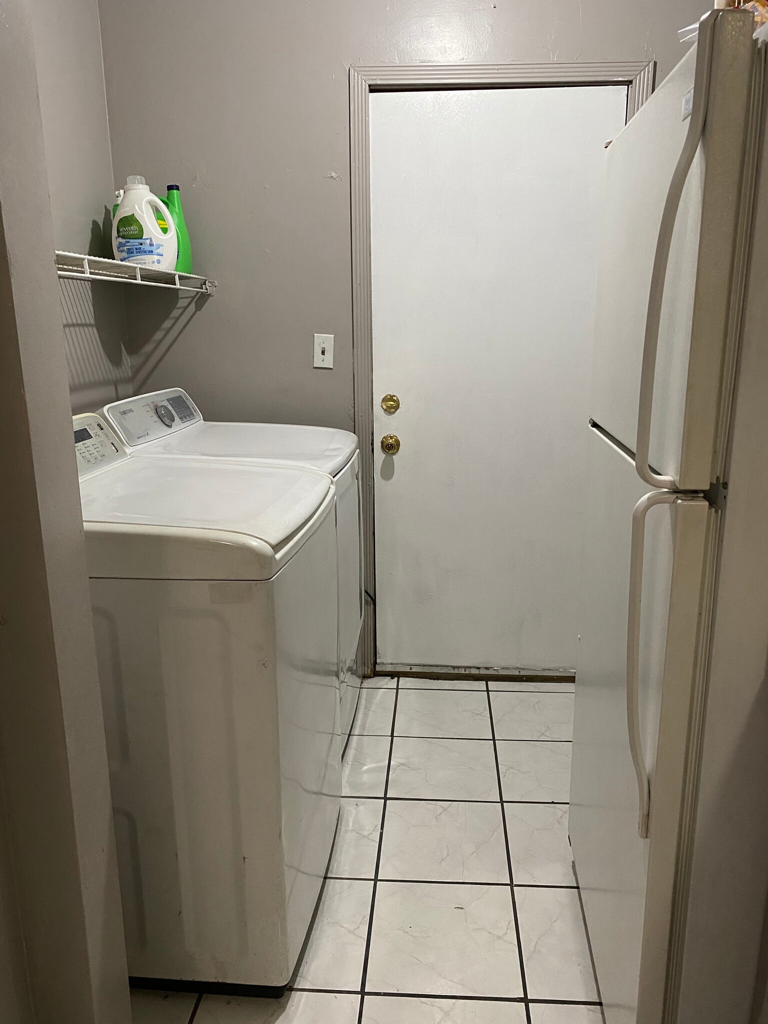 On site washer and Dryer (off kitchen) - 2220 Gale Ave