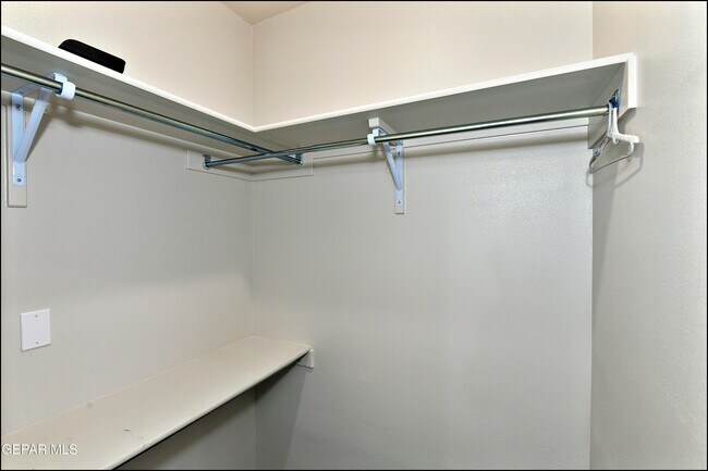 Building Photo - 541 Paseo Modesto Dr