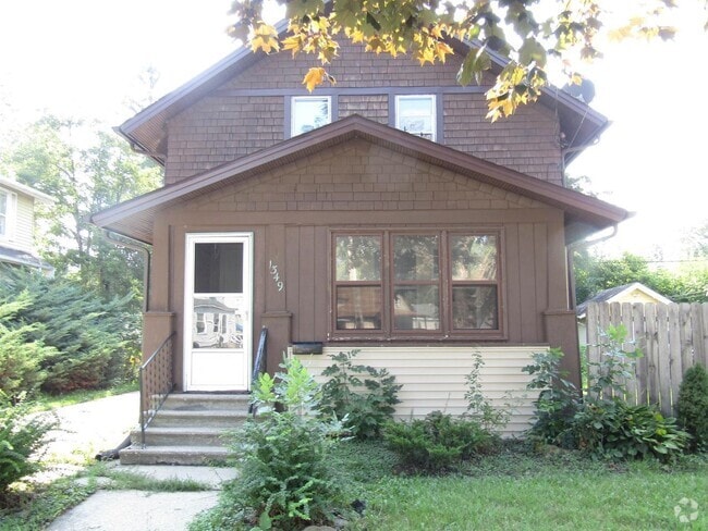 Building Photo - 1349 Yates Ave