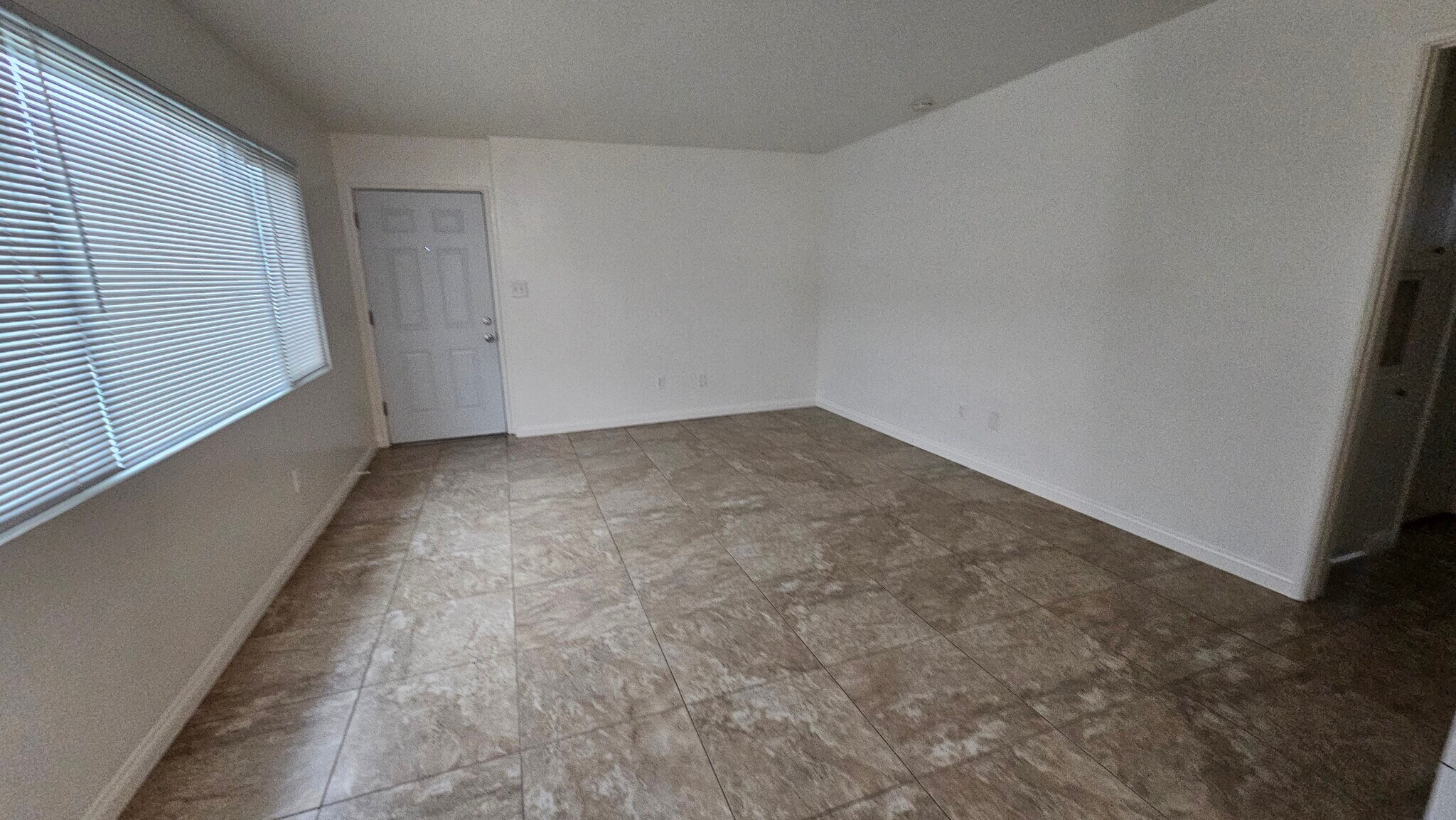 Building Photo - 12973 13th St