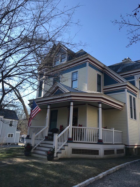 Building Photo - 624 NY-22