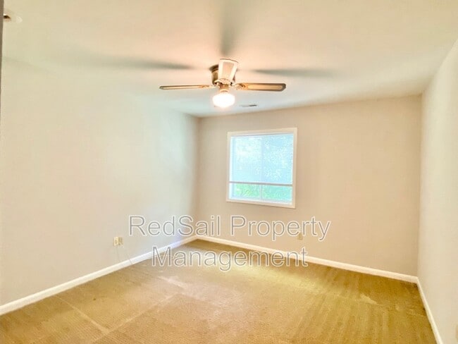 Building Photo - 115 Roane Dr