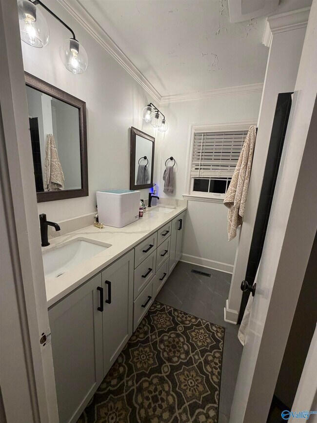 Building Photo - 26540 Old Hwy 20