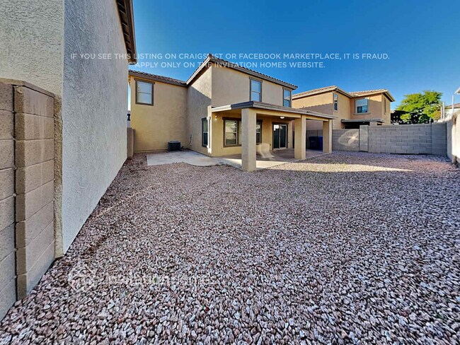 Building Photo - 11178 W Garfield St