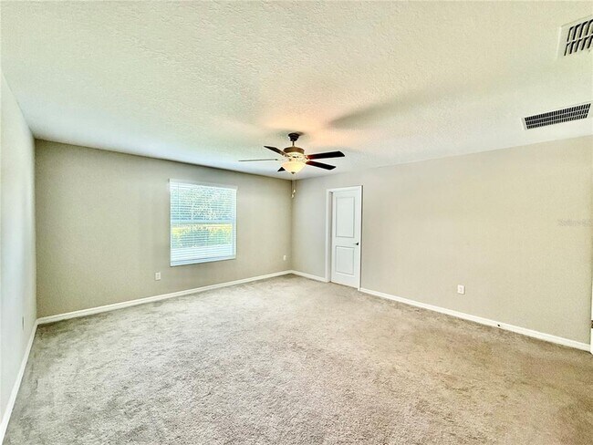Building Photo - 10252 Shady Preserve Dr