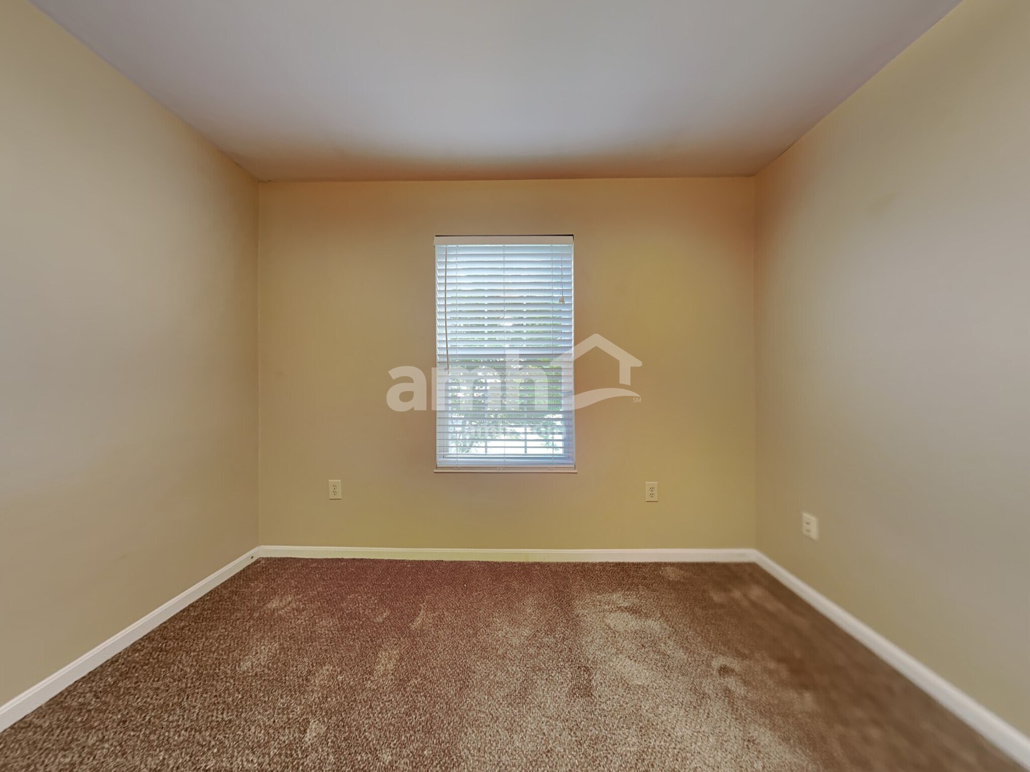 Building Photo - 7301 Blackstone Dr