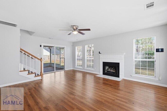 Building Photo - 22 Avocet Way