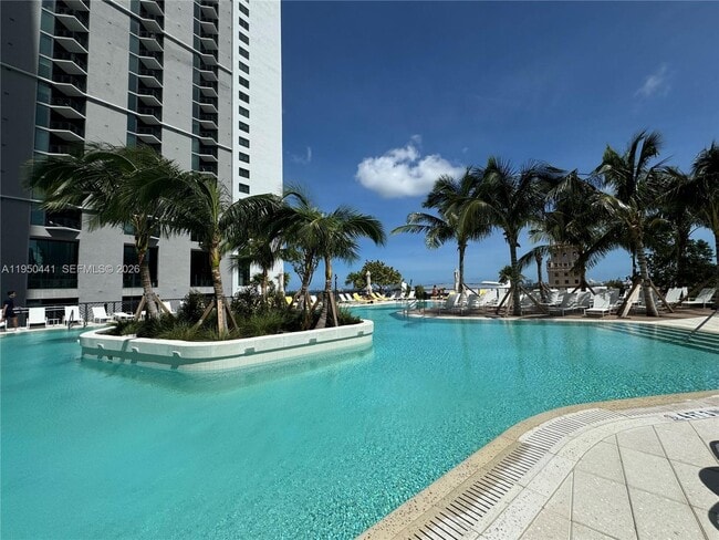 Building Photo - 159 NE 6th St