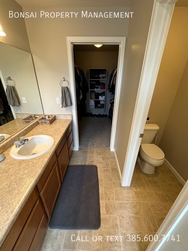 Building Photo - 1352 Stone Meadow Dr