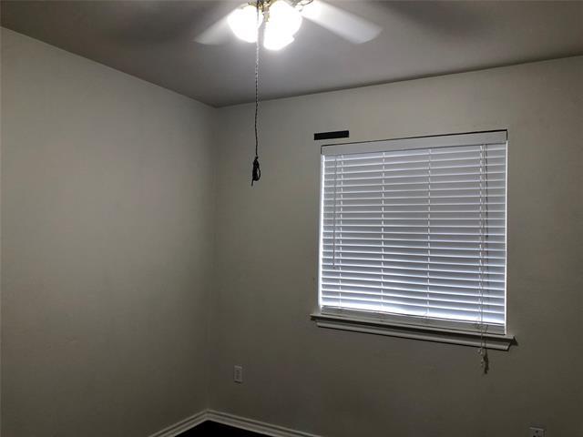 Building Photo - 2627 Mountain View Dr