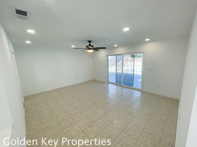 Building Photo - Nicely renovate corner property with a pool!