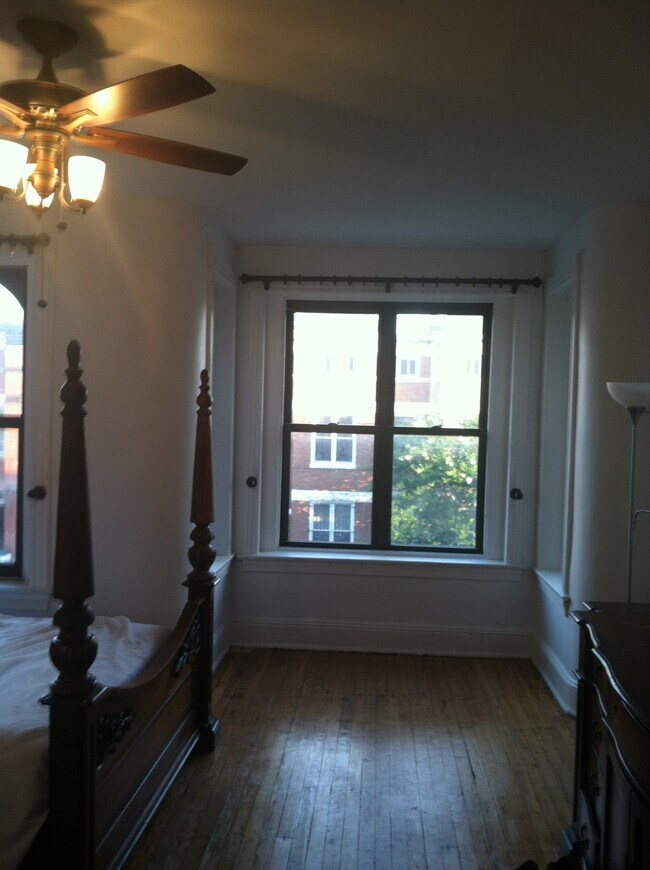 Building Photo - 75 Seaton Pl NW