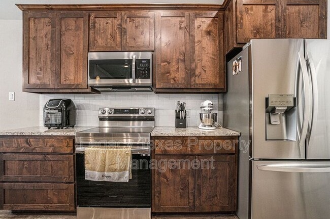 Building Photo - 226 Harp Ave