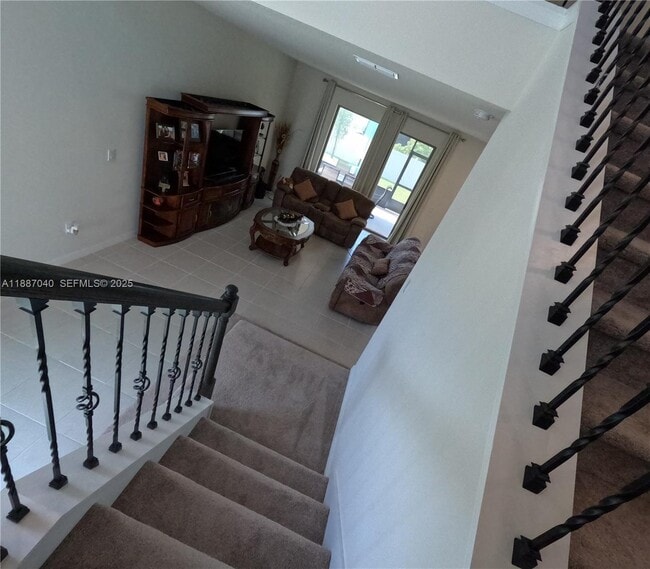 Building Photo - 2647 E Lake Pointe Dr