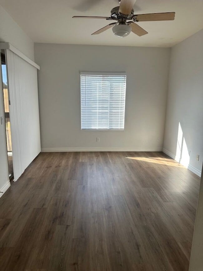 Building Photo - $1,540 2-3 Bedroom For Lease With Community Heated Pool & Spa in 85207!