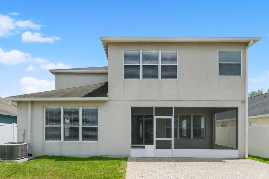 Building Photo - 11305 Misty Isle Ln
