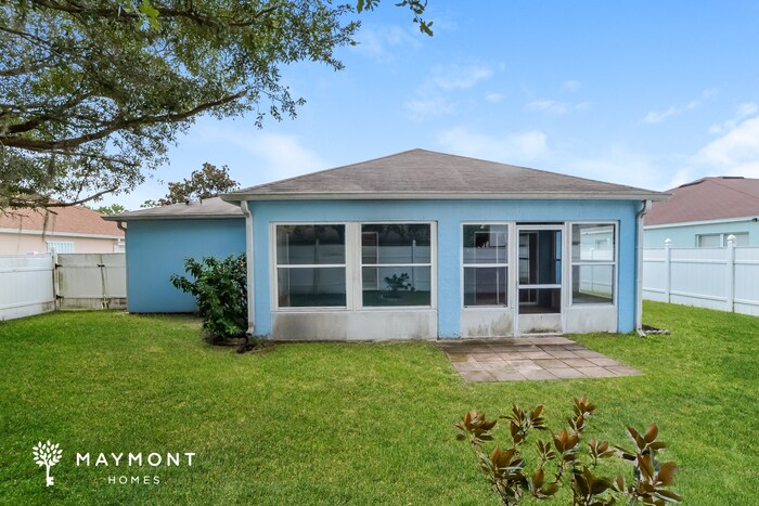 Building Photo - 3363 Erskine Dr
