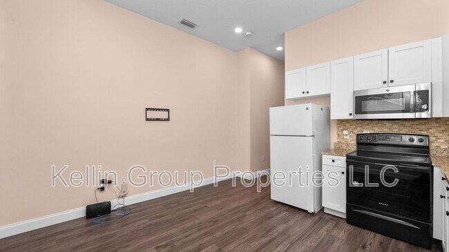 Building Photo - 2314 W Chestnut St