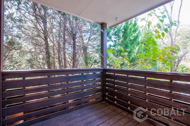 Building Photo - 271 Glen Iris Dr NE