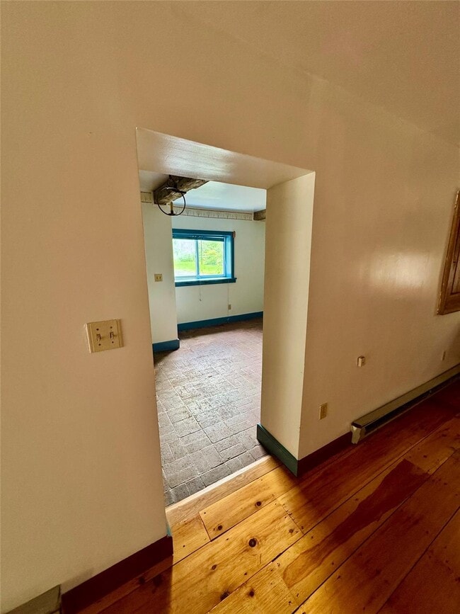 Building Photo - 30 Schoonmaker Ln
