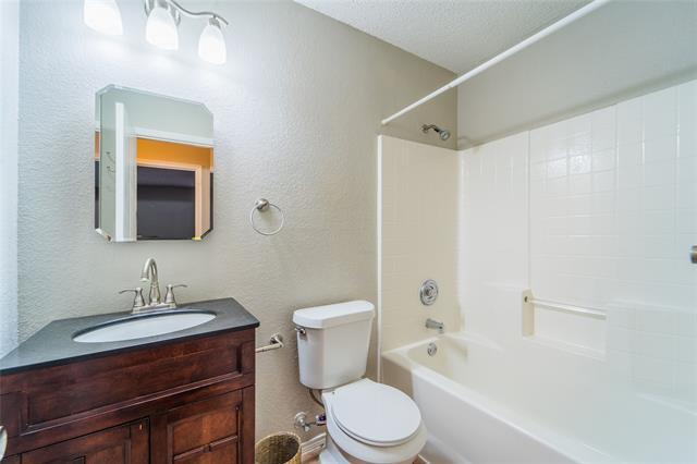 Building Photo - 4403 Cedar Crest Dr