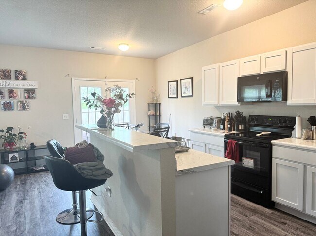 Building Photo - 8616 Eastwood Creek Dr