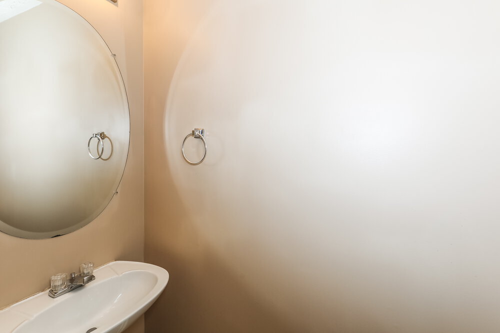 Building Photo - 1870 Grove Way