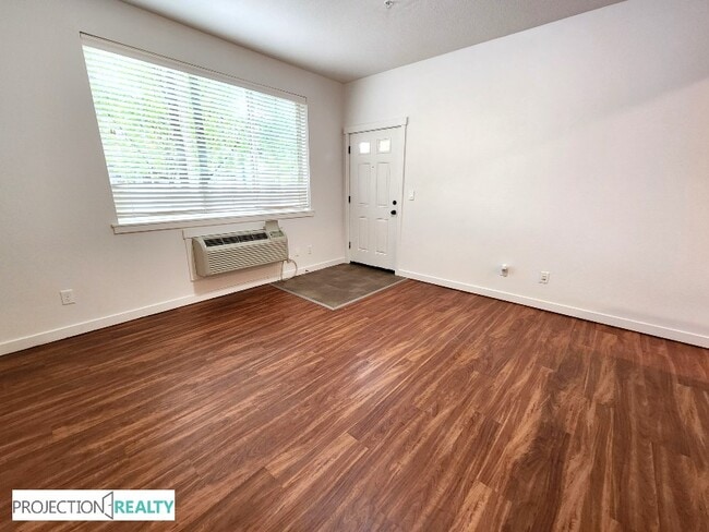 Building Photo - 8061 NE Rockne Way
