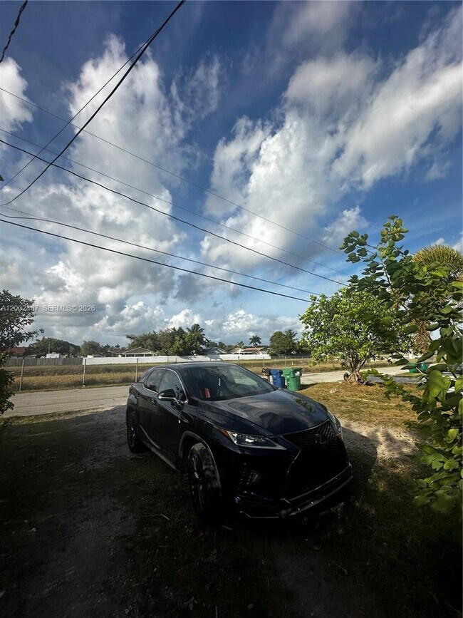 Building Photo - 11862 SW 212th St