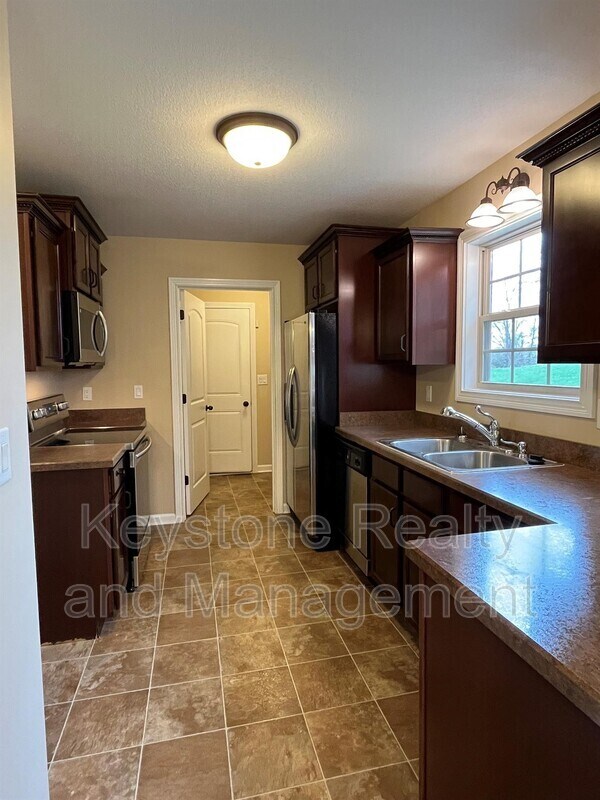 Building Photo - 1418 Bruceton Dr