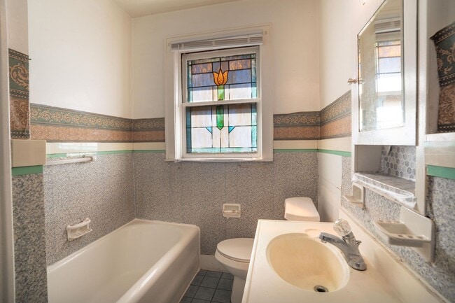 Building Photo - 4641 Penrose St