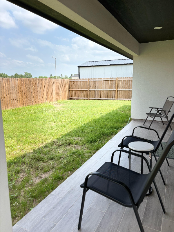 Building Photo - 5928 N Gira Del Sol St