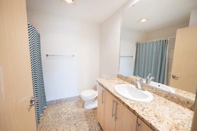 Building Photo - 424 N 85th St