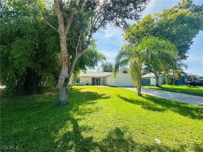 Building Photo - 1421 SW 9th Ct