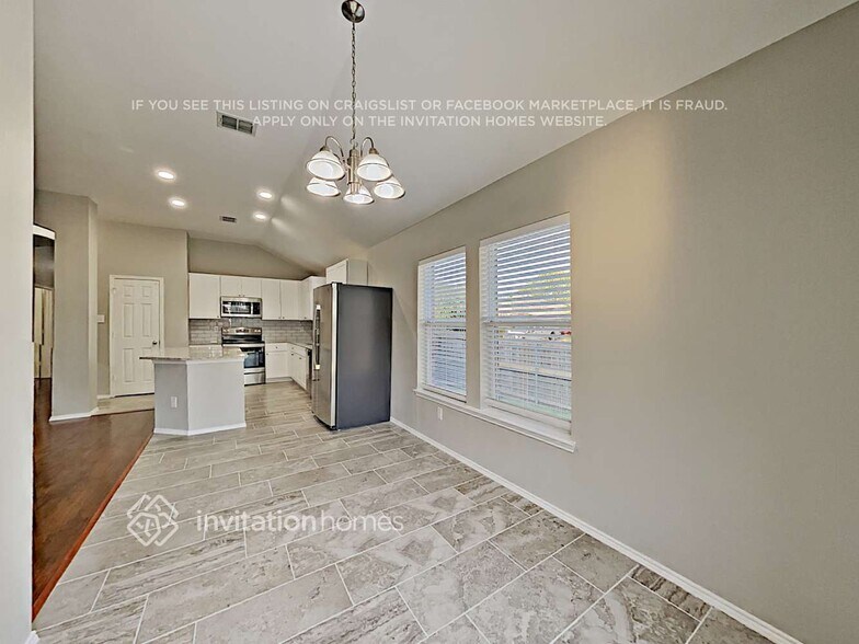 Building Photo - 304 Bayberry Dr