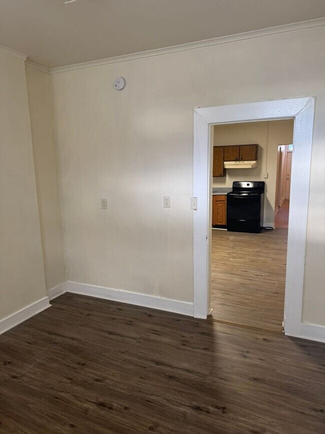 Building Photo - 20-22 Elizabeth St