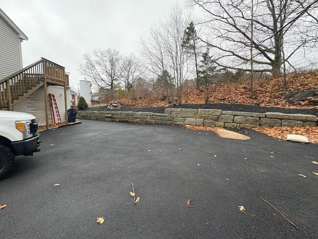 Building Photo - 154 Granite St