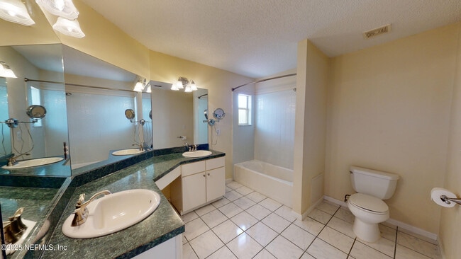 Building Photo - 1826 Blue Ridge Dr