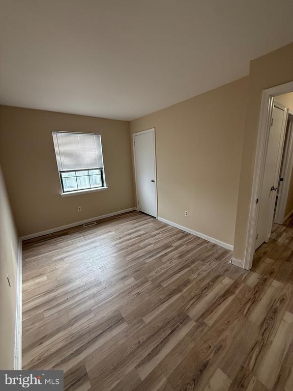 Building Photo - 8 Hewitt Ln