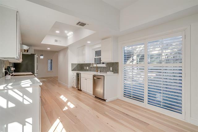 Building Photo - 4201 Clear Lake Cir