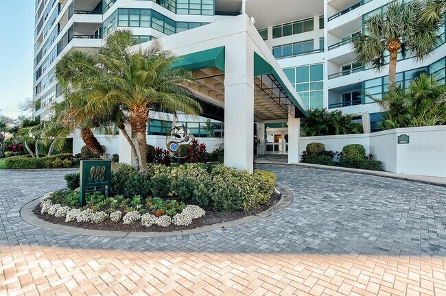 Building Photo - 988 Boulevard of the Arts