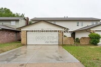 Building Photo - 8514 Candlewood Dr