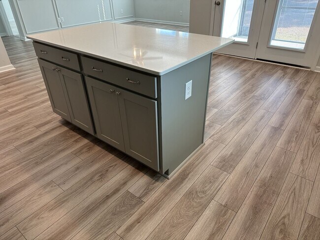 Building Photo - 964 Longleaf Dr