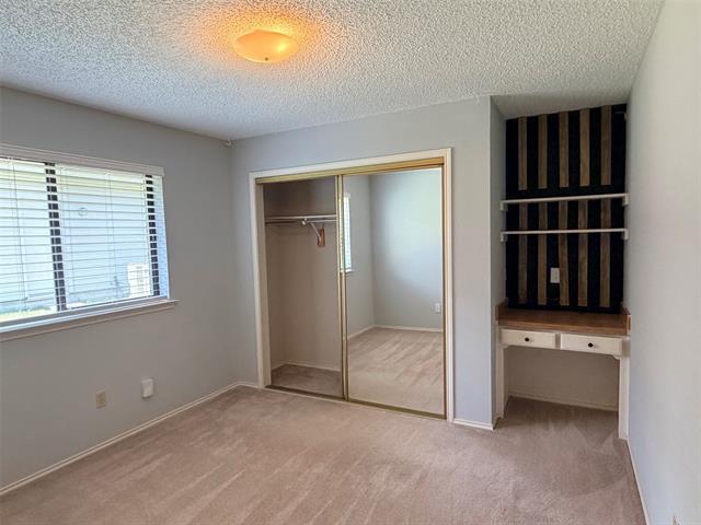 Building Photo - 1712 Colonial Ct