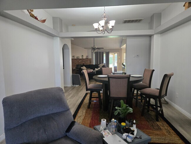 Building Photo - 9903 Valerio Ct