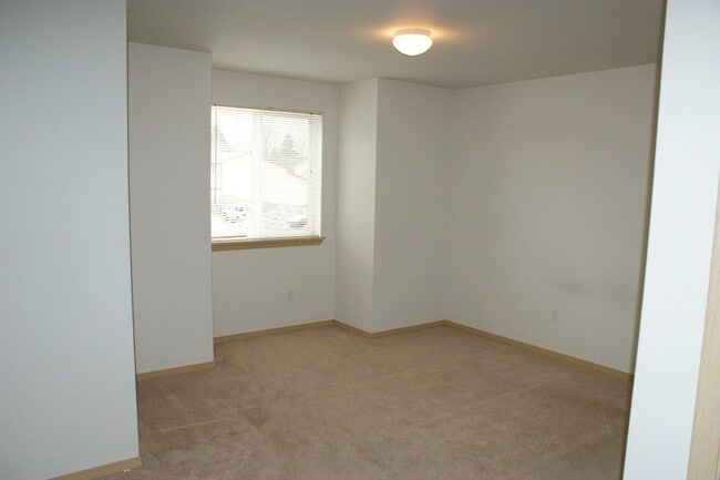 Building Photo - 14448Aa